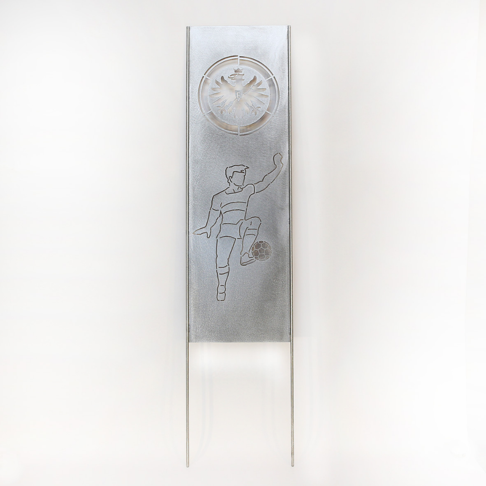 Gartenstecker Eintracht Frankfurt Logo mit Fußballer