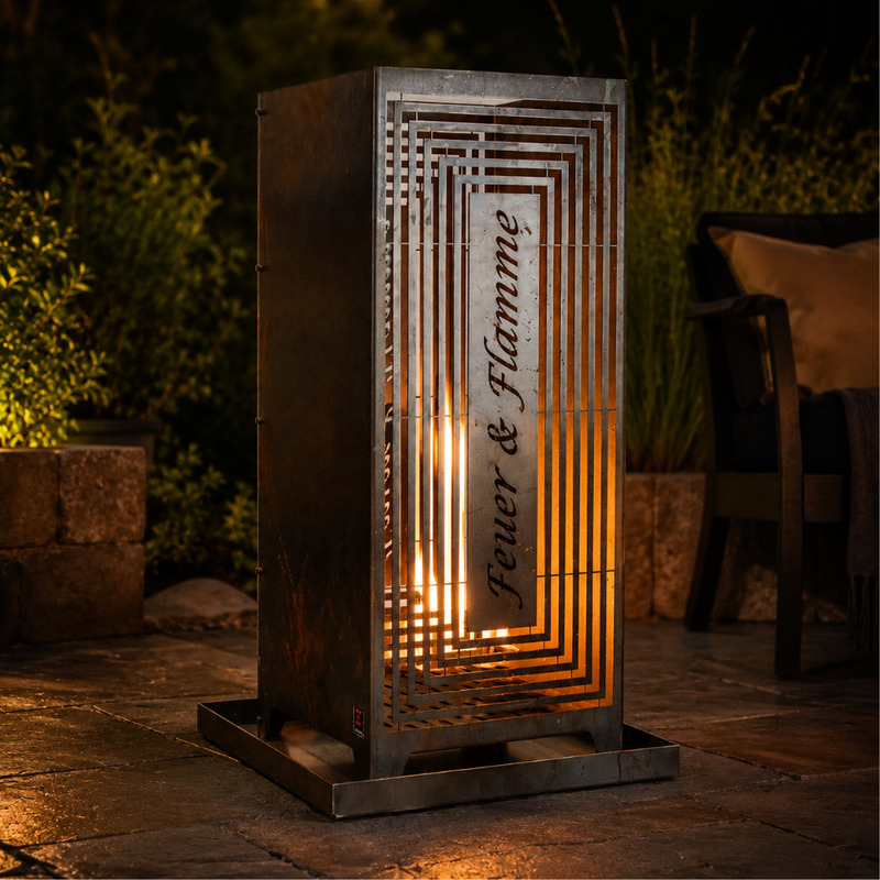 Brennende Feuersäule Feuer und Flamme mit sichtbarem Flammenspiel