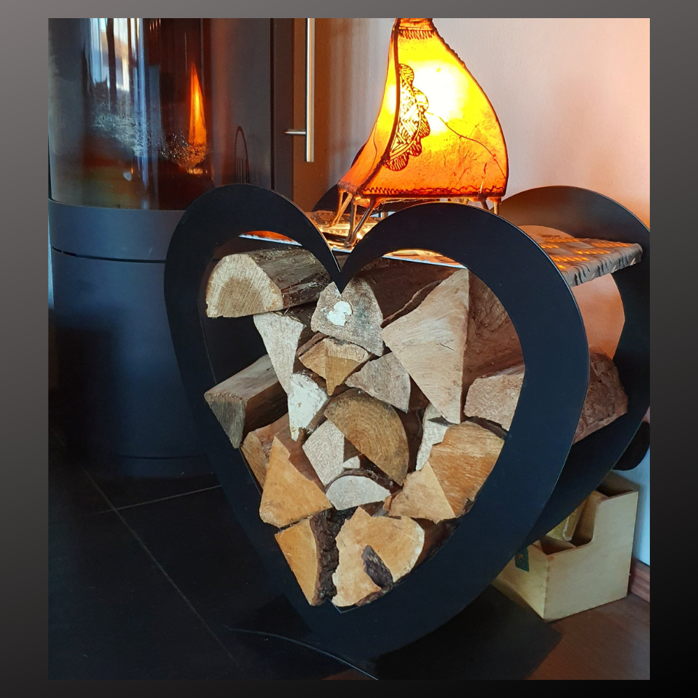 Holzstapler schwarz matt für den Innenbereich