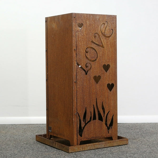 Feuersäule LOVE in Rostoptik