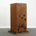 Feuersäule LOVE in Rostoptik