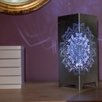 Windlicht Mandala dekoriert mit Beleuchtung aus Metall handgefertigt