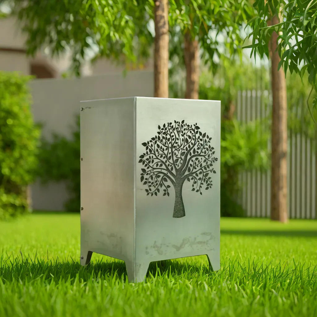 Feuersäule Baum aus Stahl 300 × 300 × 490 mm