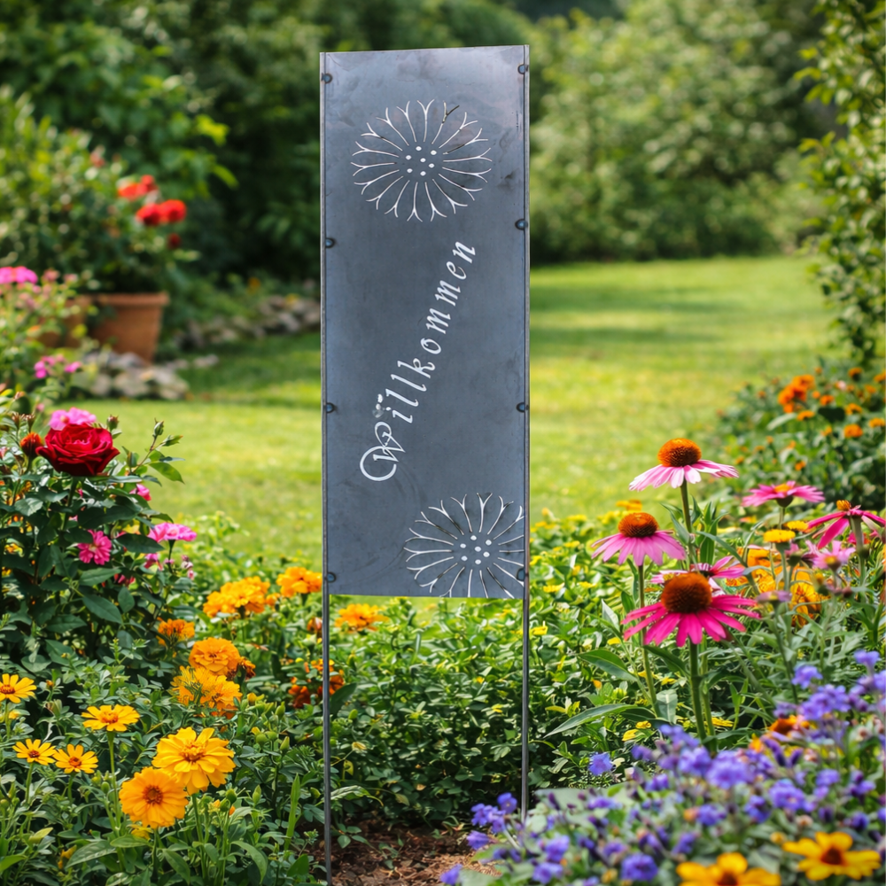 Gartenstecker aus Stahl 995 mm mit natürlicher Rostpatina als Gartendekoration