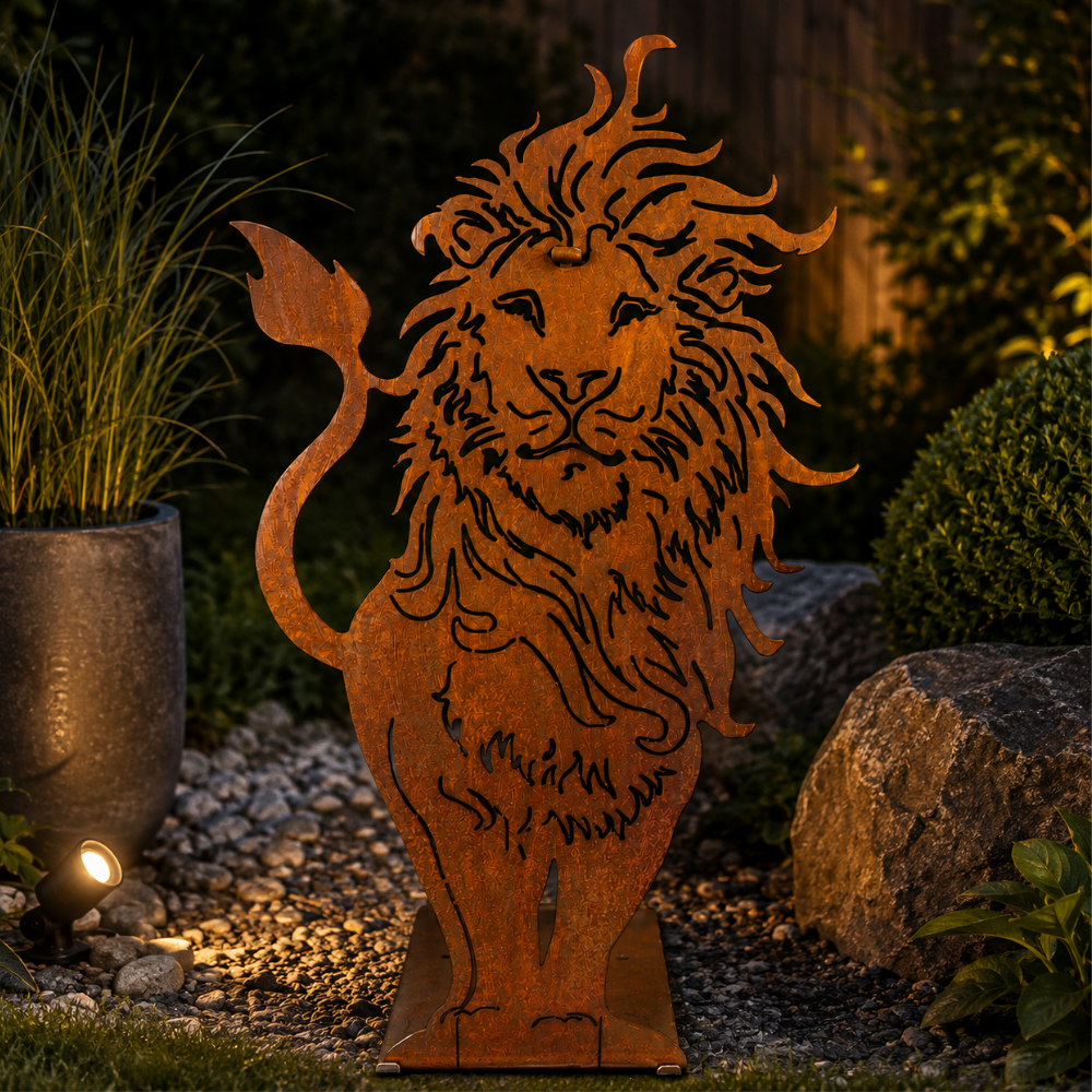 Metallfigur Löwe aus Stahl mit Rostpatina als große Gartendekoration