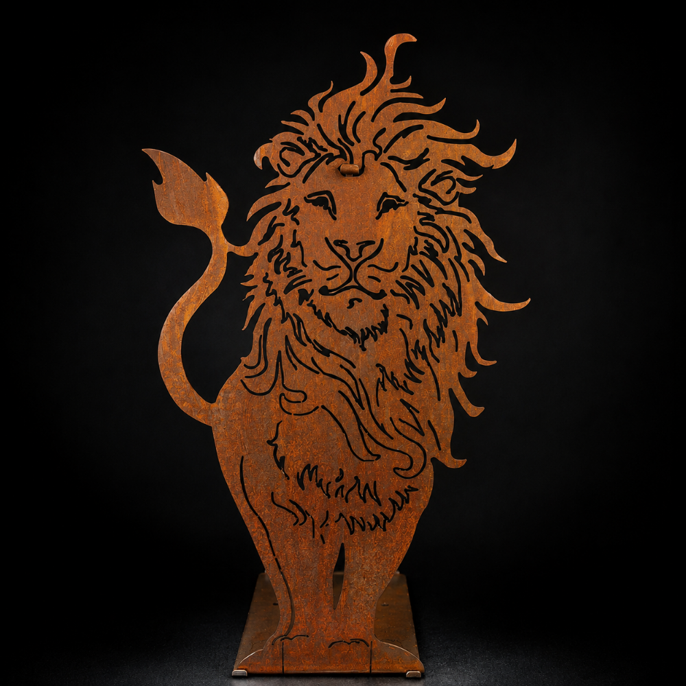 Metallfigur Löwe aus Stahl mit Rostpatina als große Gartendekoration
