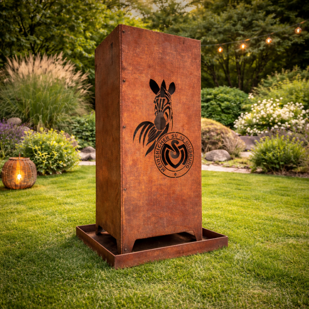 MSV Duisburg Feuersäule mit Rostpatina im Garten